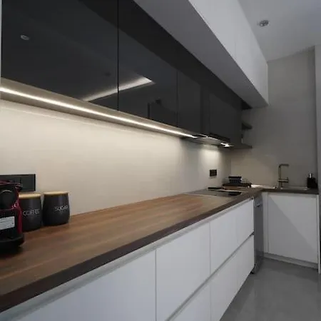 Brand New 3Br With 2 Bathrooms Marousi Apartment Афины Экстерьер фото
