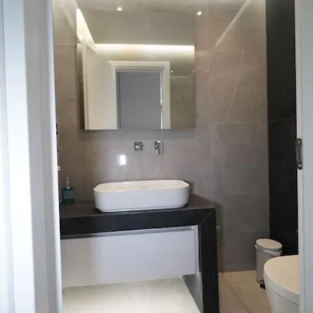 Brand New 3Br With 2 Bathrooms Marousi Apartment Афины Экстерьер фото