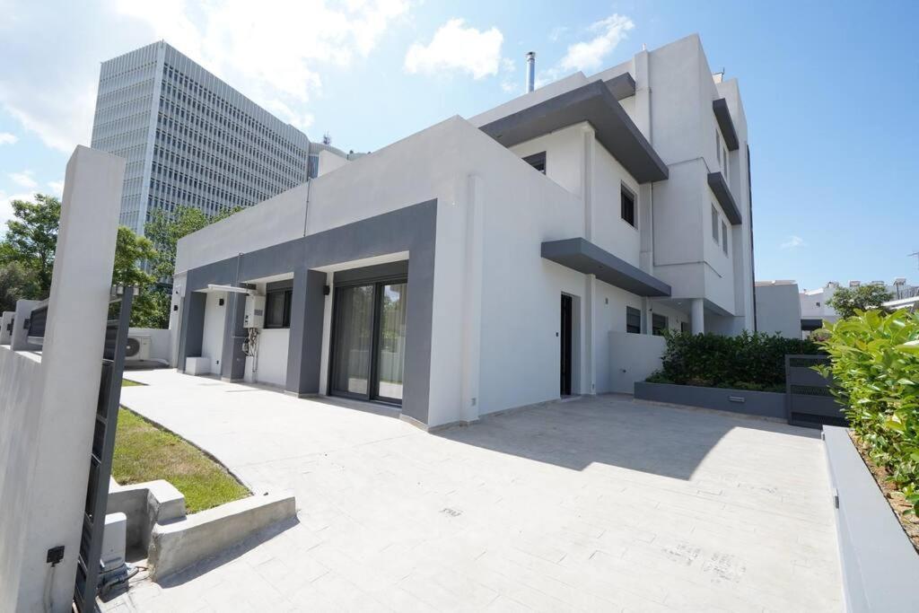 Brand New 3br With 2 Bathrooms Marousi Апартаменты