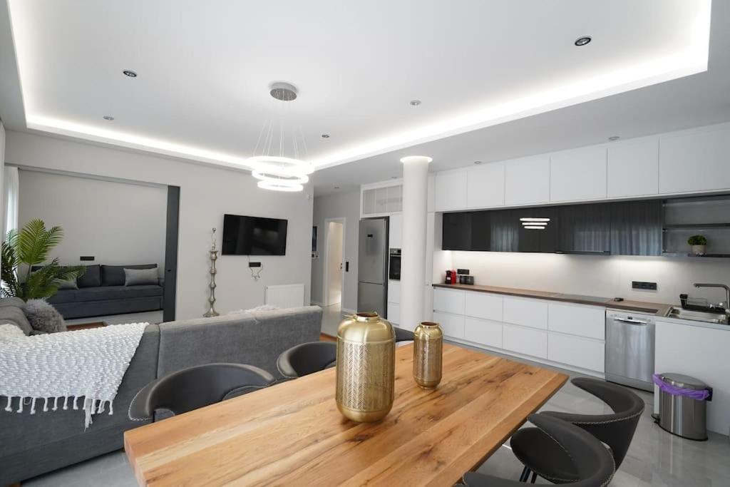Brand New 3br With 2 Bathrooms Marousi Apartment *